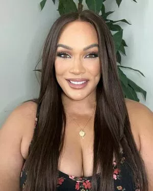 Nia Jax OnlyFans Leaked Free Thumbnail Picture - #YpYybh2jam