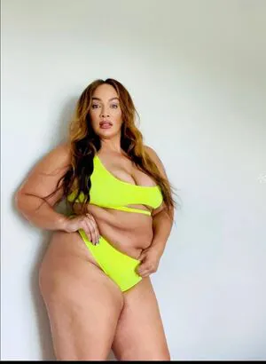 Nia Jax OnlyFans Leaked Free Thumbnail Picture - #c12bcShoN5