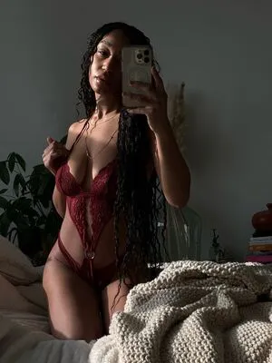 Nia Simone OnlyFans Leaked Free Thumbnail Picture - #36L8Xu03jE