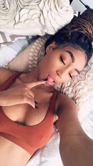 Nia Simone OnlyFans Leaked Free Thumbnail Picture - #6OQTVogzvY