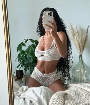 Nia Simone OnlyFans Leaked Free Thumbnail Picture - #Dm6SKBxCDA