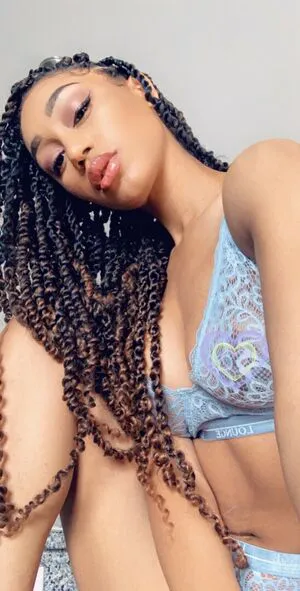 Nia Simone OnlyFans Leaked Free Thumbnail Picture - #Dq4Jt3Qg8C