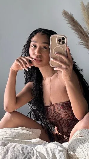Nia Simone OnlyFans Leaked Free Thumbnail Picture - #MK4EwfEid9