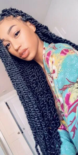 Nia Simone OnlyFans Leaked Free Thumbnail Picture - #PGJMblFDao