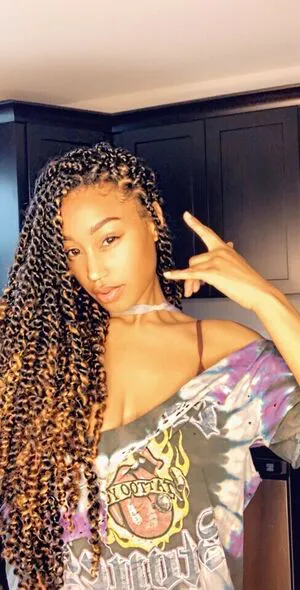 Nia Simone OnlyFans Leaked Free Thumbnail Picture - #U6t25Do0CA