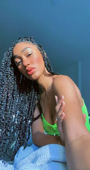 Nia Simone OnlyFans Leaked Free Thumbnail Picture - #ZqPRQW6Tgx