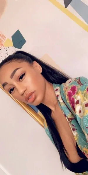 Nia Simone OnlyFans Leaked Free Thumbnail Picture - #a8agu7fusz