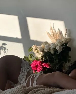 Nia Simone OnlyFans Leaked Free Thumbnail Picture - #hpKA5FUXQa