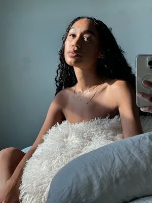 Nia Simone OnlyFans Leaked Free Thumbnail Picture - #mx4P903x1b