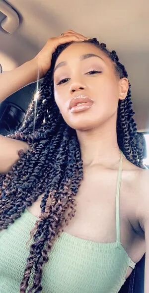 Nia Simone OnlyFans Leaked Free Thumbnail Picture - #x6Azn8P6NV