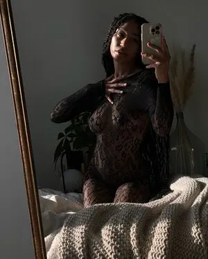 Nia Simone OnlyFans Leaked Free Thumbnail Picture - #yevcFQirIW