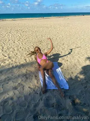 Niaaliyah OnlyFans Leaked Free Thumbnail Picture - #3iXrawG9Cv