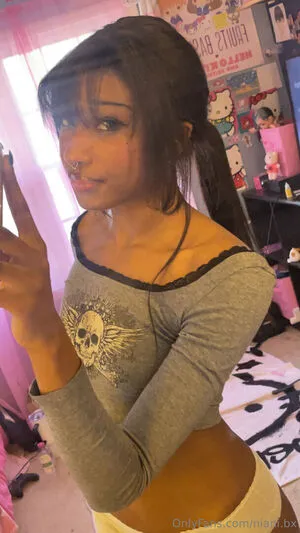 Niani Bx OnlyFans Leaked Free Thumbnail Picture - #6c4qe0oLvX
