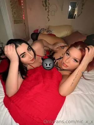 Nic X X OnlyFans Leaked Free Thumbnail Picture - #xdhloURGEL