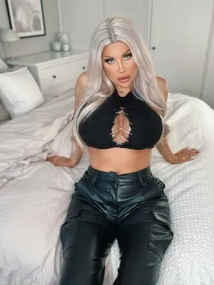 Nicci Azzy OnlyFans Leaked Free Thumbnail Picture - #0V8F9ZQ75R