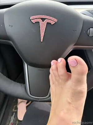 Nicholeasmr OnlyFans Leaked Free Thumbnail Picture - #3A7FS2W1ns