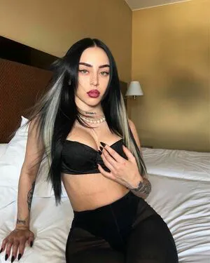 Nicki Nicole OnlyFans Leaked Free Thumbnail Picture - #nISKMOGUUV