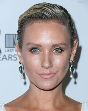 Nicky Whelan OnlyFans Leaked Free Thumbnail Picture - #DdsyToBl7k