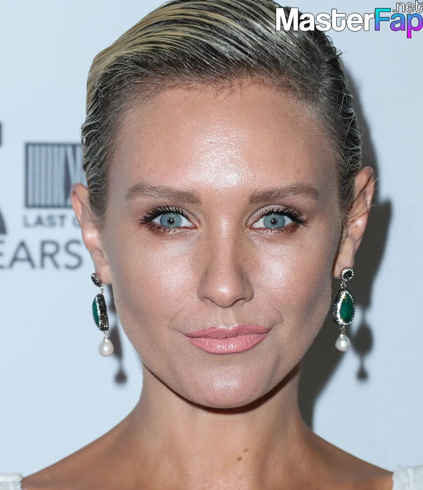 nicky-whelan