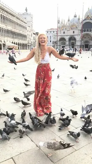Nicky Whelan OnlyFans Leaked Free Thumbnail Picture - #c8D8JbSoBY