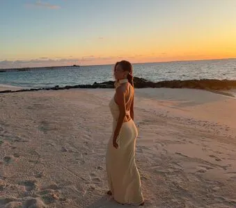 Nicola Cavanis OnlyFans Leaked Free Thumbnail Picture - #4H5MNtRPkJ