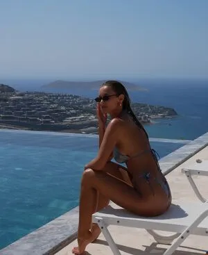 Nicola Cavanis OnlyFans Leaked Free Thumbnail Picture - #MT3W95kb2O