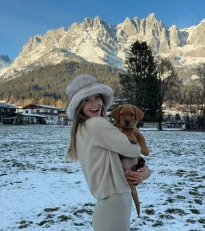 Nicola Cavanis OnlyFans Leaked Free Thumbnail Picture - #RLqlSJ9GDP