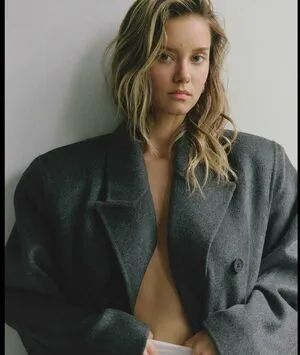 Nicola Cavanis OnlyFans Leaked Free Thumbnail Picture - #uj01KO2Njr