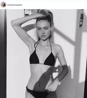 Nicola Peltz OnlyFans Leaked Free Thumbnail Picture - #z7R8QUM6ei