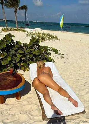 Nicole Coco Austin OnlyFans Leaked Free Thumbnail Picture - #92fdEEezlA