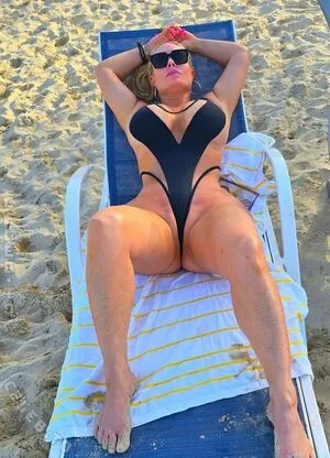 Nicole Coco Austin OnlyFans Leaked Free Thumbnail Picture - #GoWMotVaPn