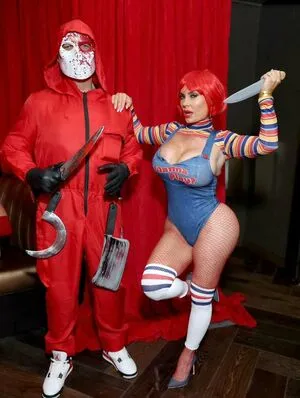 Nicole Coco Austin OnlyFans Leaked Free Thumbnail Picture - #WnBwi3Kb4A