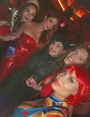 Nicole Coco Austin OnlyFans Leaked Free Thumbnail Picture - #Y1X1T5A90m