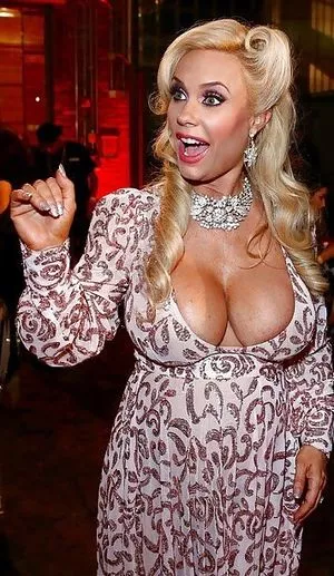 Nicole Coco Austin OnlyFans Leaked Free Thumbnail Picture - #ZwbiUNGnoE