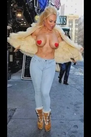 Nicole Coco Austin OnlyFans Leaked Free Thumbnail Picture - #dryypgXYUM