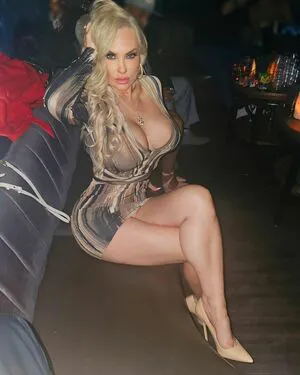 Nicole Coco Austin OnlyFans Leaked Free Thumbnail Picture - #iAH3Jpyqof