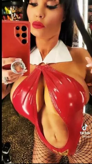 Nicole Coco Austin OnlyFans Leaked Free Thumbnail Picture - #jAUdzsIdfr