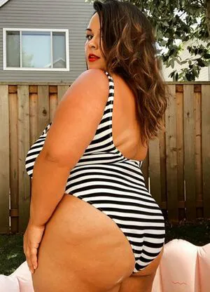 Nicole Denise Johansson OnlyFans Leaked Free Thumbnail Picture - #pypFm7qGUd