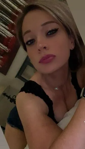 Nicole Dively OnlyFans Leaked Free Thumbnail Picture - #LzagsEgowx