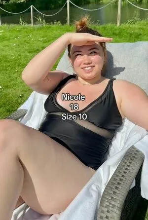 Nicole Dyer OnlyFans Leaked Free Thumbnail Picture - #alWg7sXe18