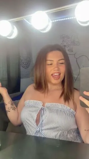 Nicole Dyer OnlyFans Leaked Free Thumbnail Picture - #jsRJxXn140