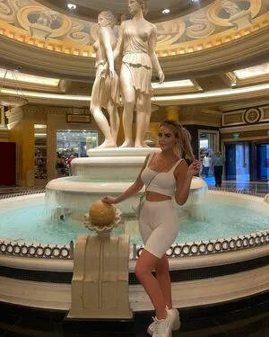 Nicole Farrell OnlyFans Leaked Free Thumbnail Picture - #oyOSPOUhFT