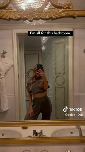 Nicole Farrell OnlyFans Leaked Free Thumbnail Picture - #vN82rD4zvS
