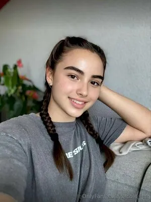 Nicole Gdf OnlyFans Leaked Free Thumbnail Picture - #wbCwZH4fe1