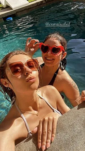 Nicole Maines OnlyFans Leaked Free Thumbnail Picture - #DExrCyWvuA