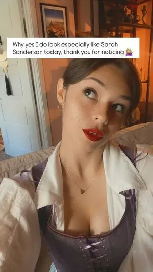 Nicole Maines OnlyFans Leaked Free Thumbnail Picture - #IwHAeqwJsI