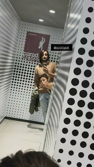 Nicole Maines OnlyFans Leaked Free Thumbnail Picture - #SXnsvSRLXM