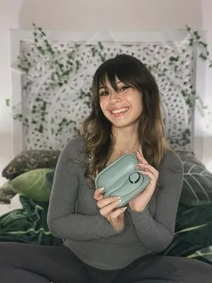 Nicole Maines OnlyFans Leaked Free Thumbnail Picture - #h5SwThF5Ge