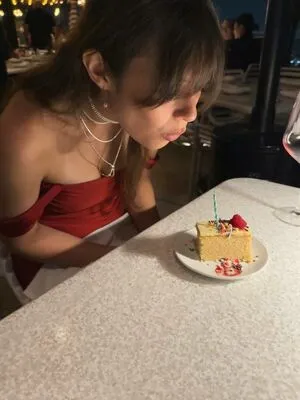 Nicole Maines OnlyFans Leaked Free Thumbnail Picture - #i8LJA8mwIE