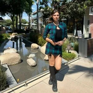 Nicole Maines OnlyFans Leaked Free Thumbnail Picture - #r07fXDuvkG